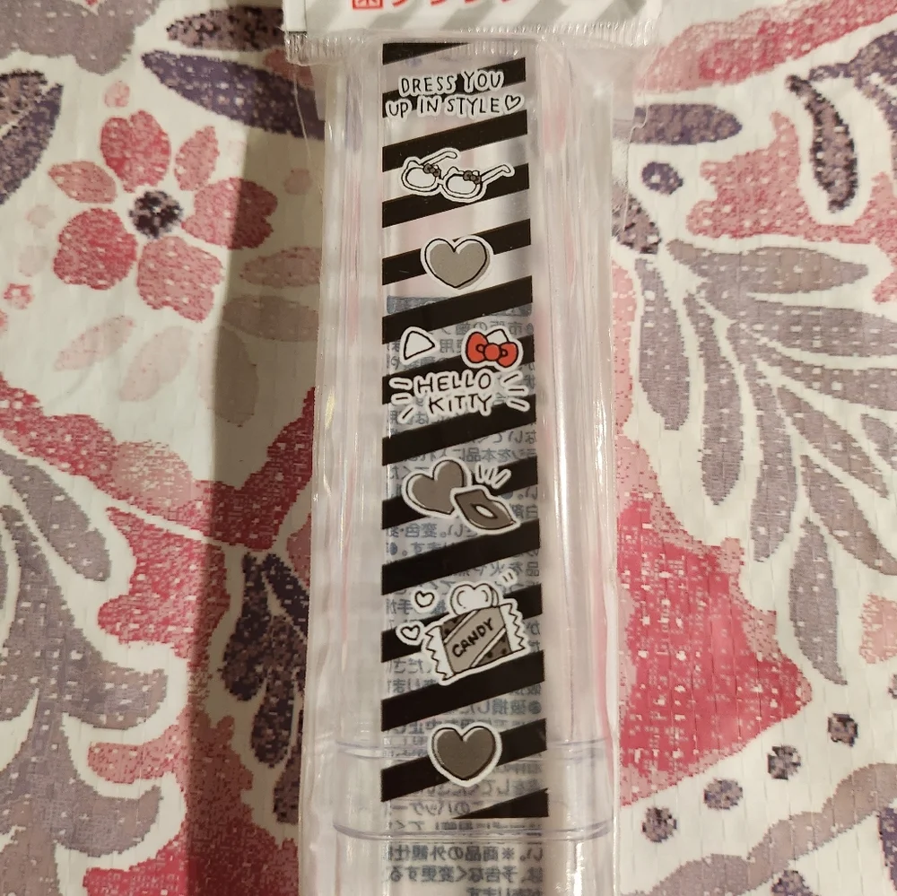 4 Piece Sanrio Hello Kitty 1 Toothbrush case holder 3 Kids Toothbrushes Soft NWT